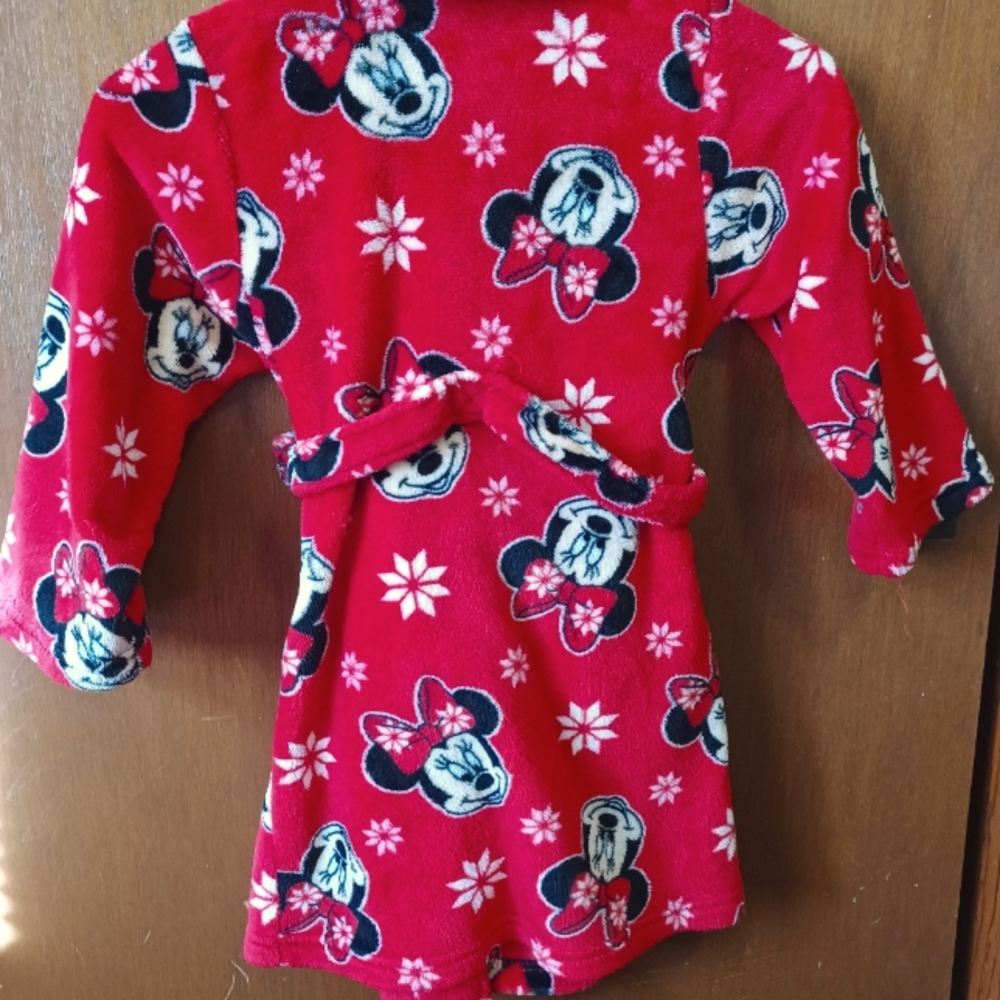 Minnie Mouse Robe - Picture 4 of 6